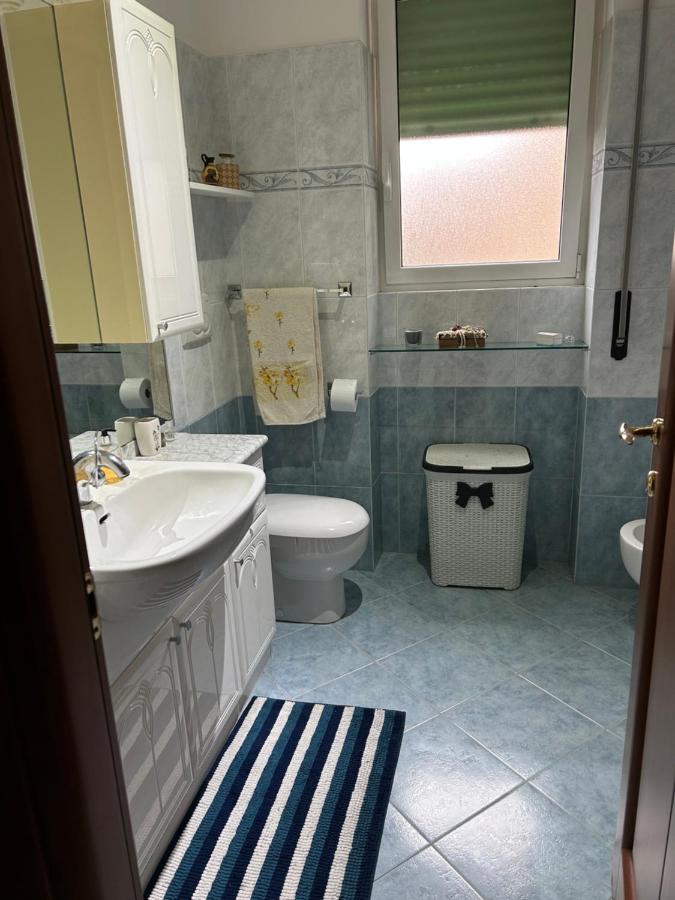 La Maison De L'Amour Genua Exteriör bild
